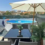 Family Friendly Oasis With Private Pool *