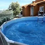 Family Friendly Oasis With Private Pool * אלבור