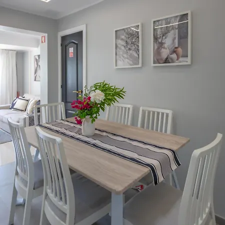 Family Friendly Oasis With Private Pool Willa Alvor