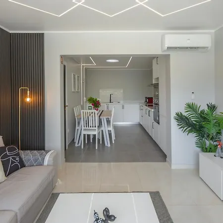 Family Friendly Oasis With Private Pool Alvor