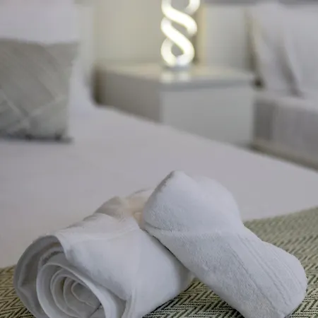 Family Friendly Oasis With Private Pool *