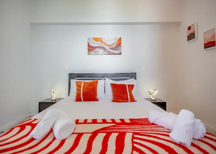 Family Friendly Oasis With Private Pool