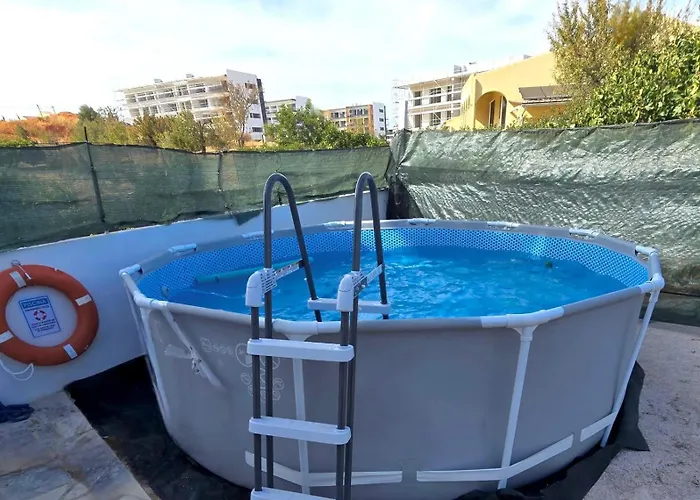 Family Friendly Oasis With Private Pool فيلة ألفور