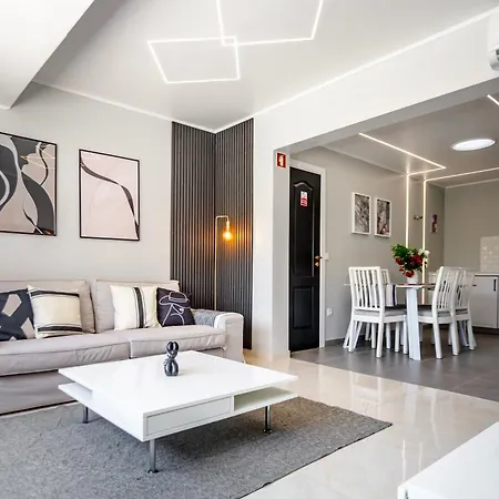 Family Friendly Oasis With Private Pool *