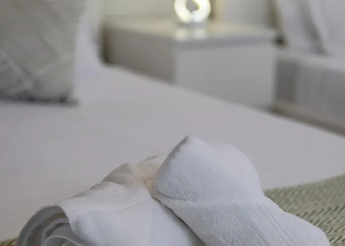 Family Friendly Oasis With Private Pool *